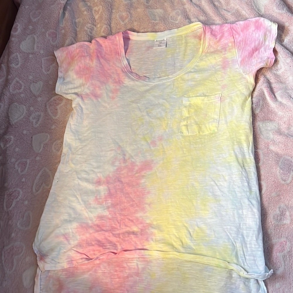 Dreamsicle size Small cute pink and yellow tie die tshirt